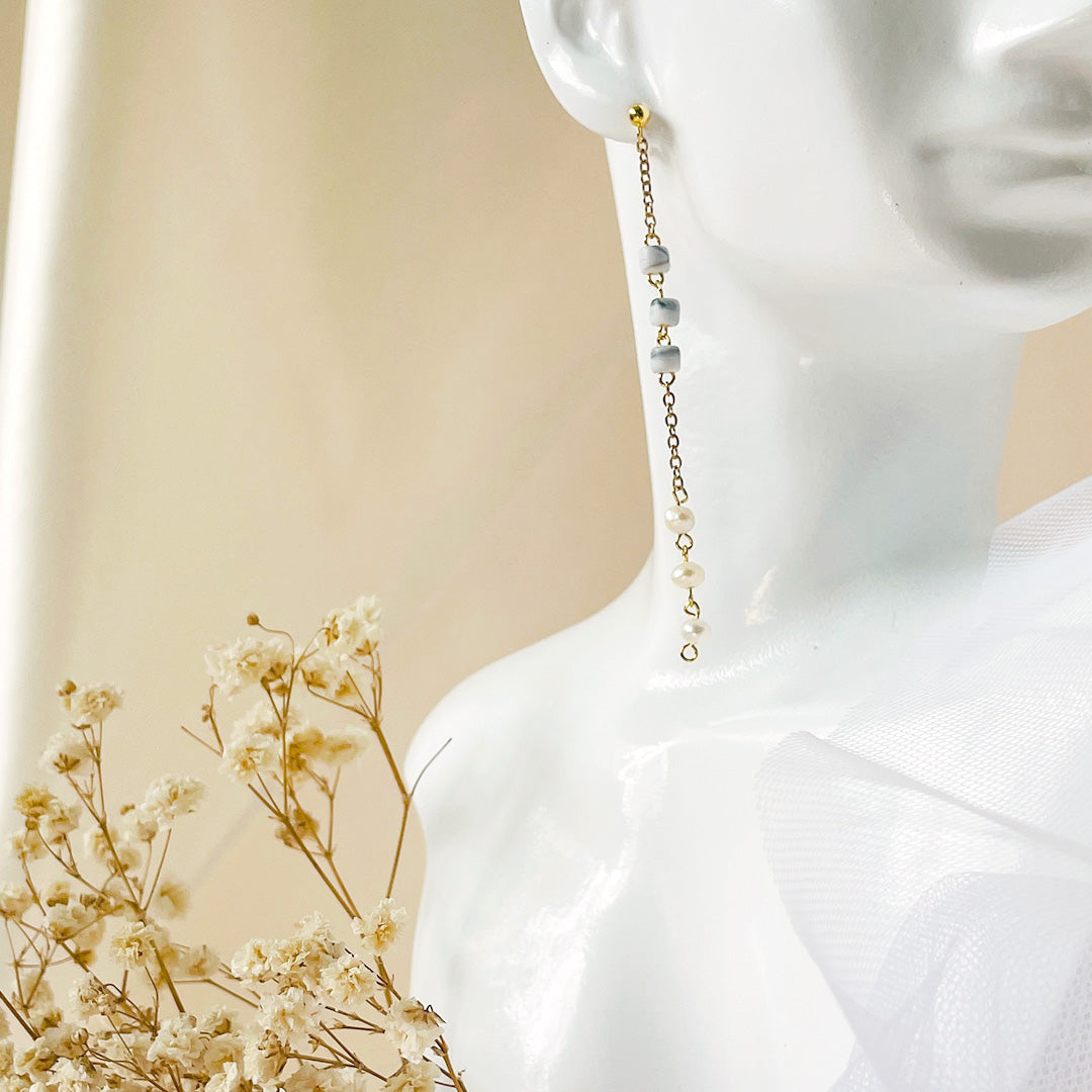 Dripping Pearl Elegance Earrings