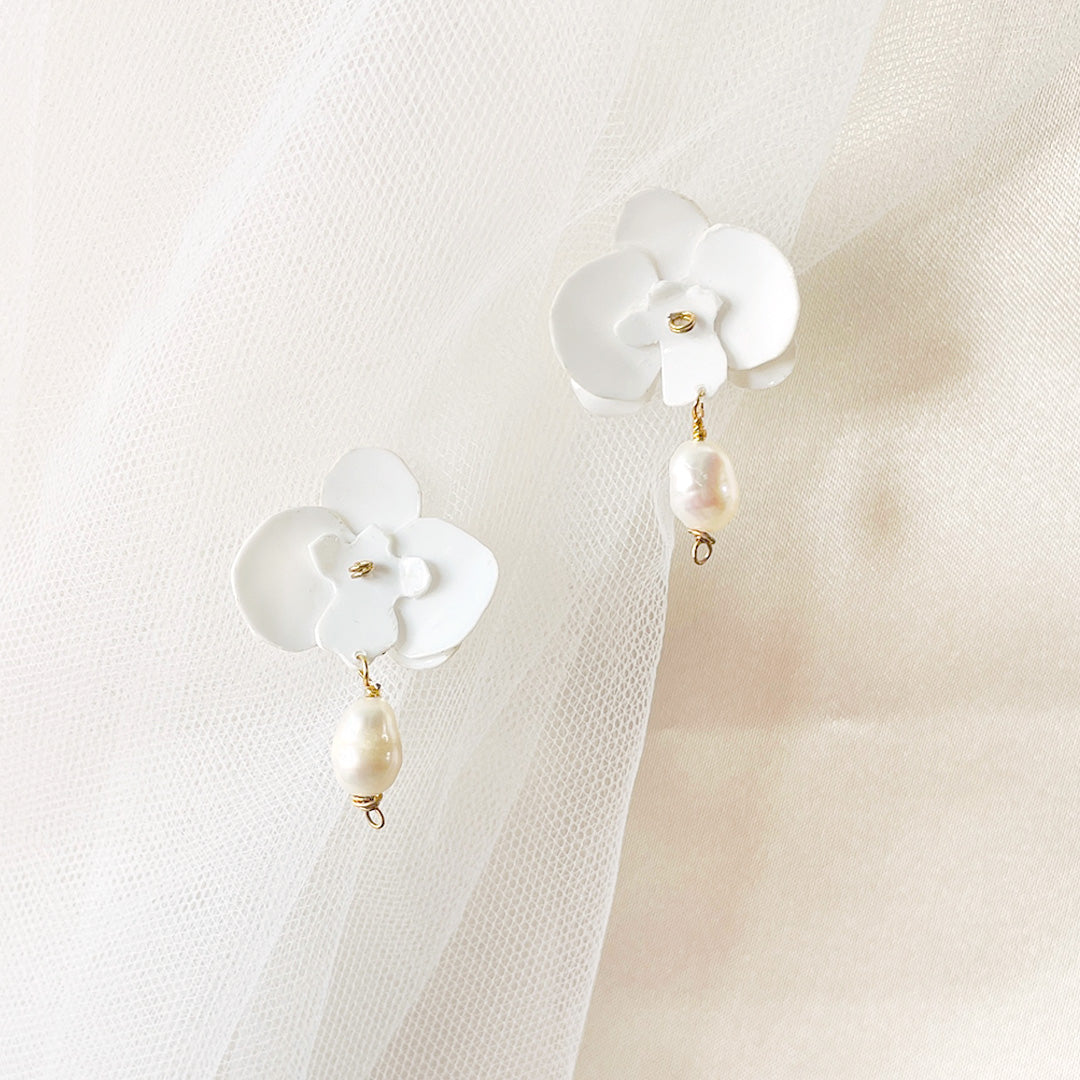 Orchid Pearl Studs